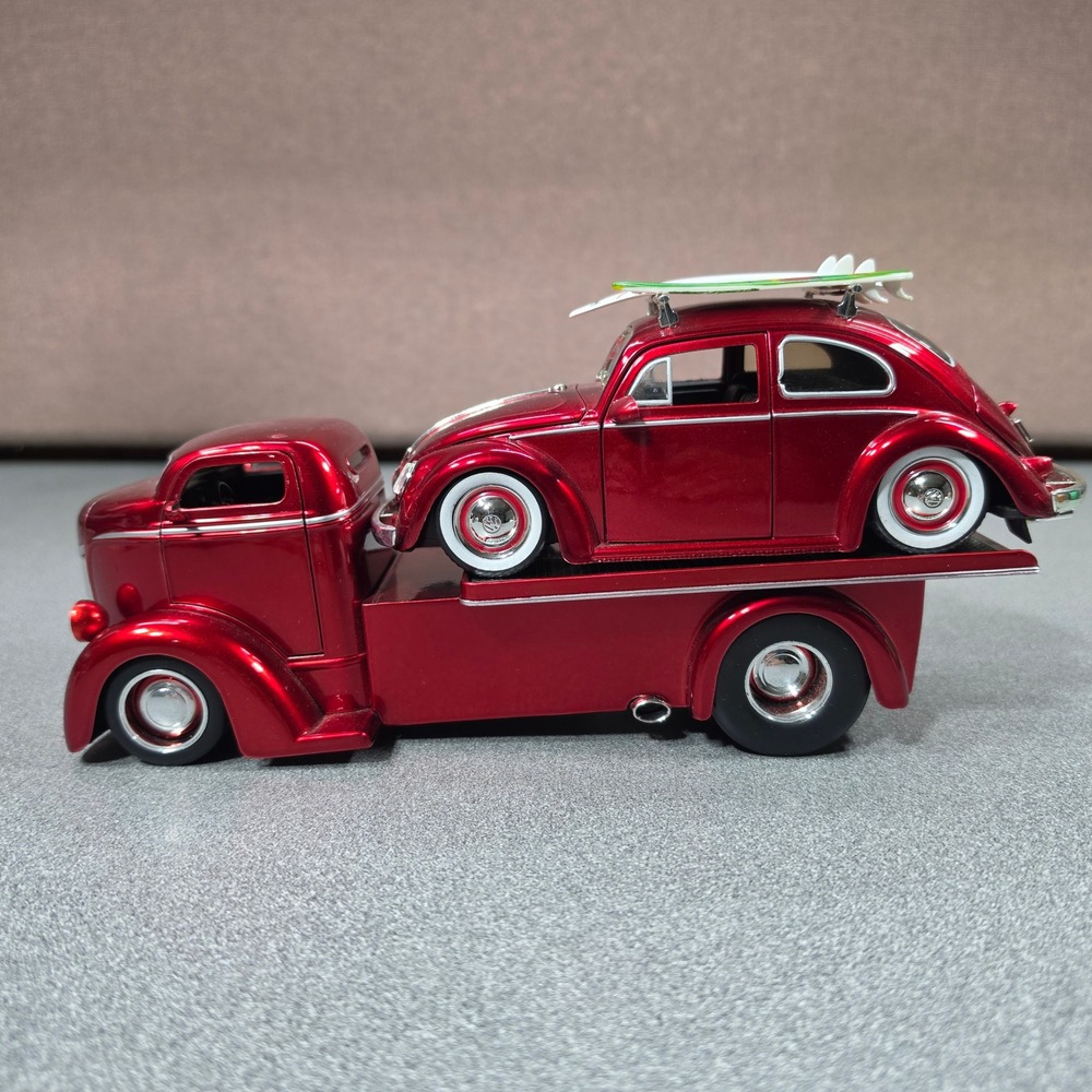 Jada 1947 Ford sliding bed Truck & VDubs VW Bug car Set Red Excellent Car Hauler